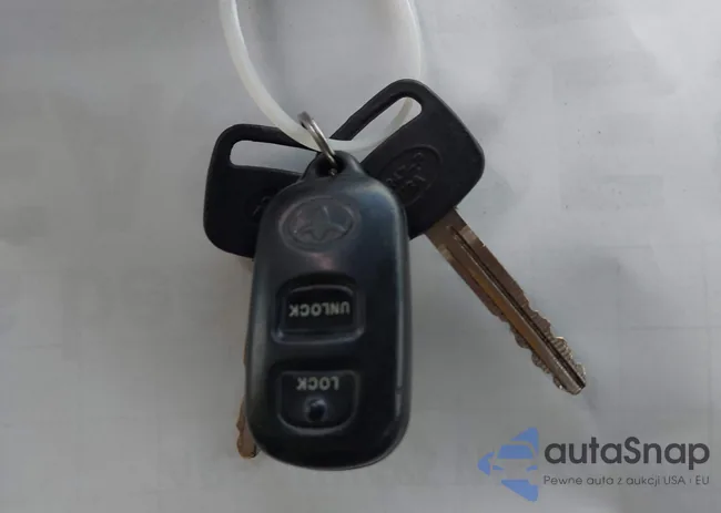 4T1BG22KXYU753923: 44120622