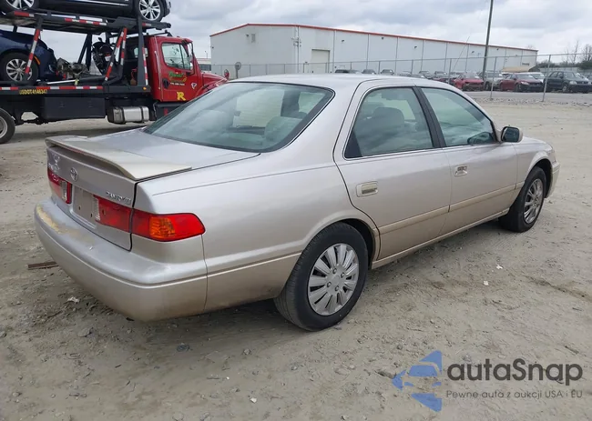 4T1BG22KXYU753923: 44120622