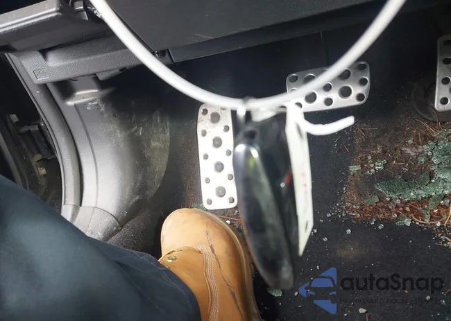 JF1GUHJC4R8311137: 44120656