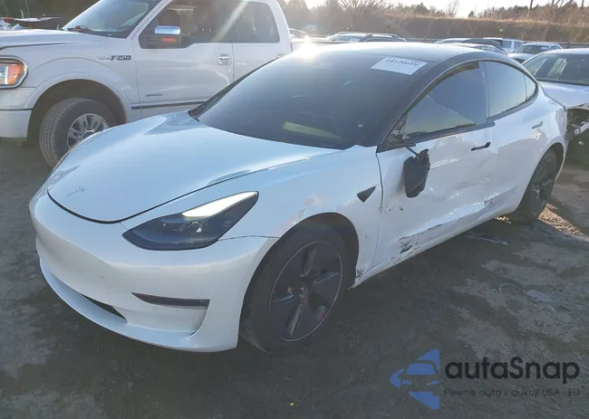 5YJ3E1EB1MF975788: 44120659