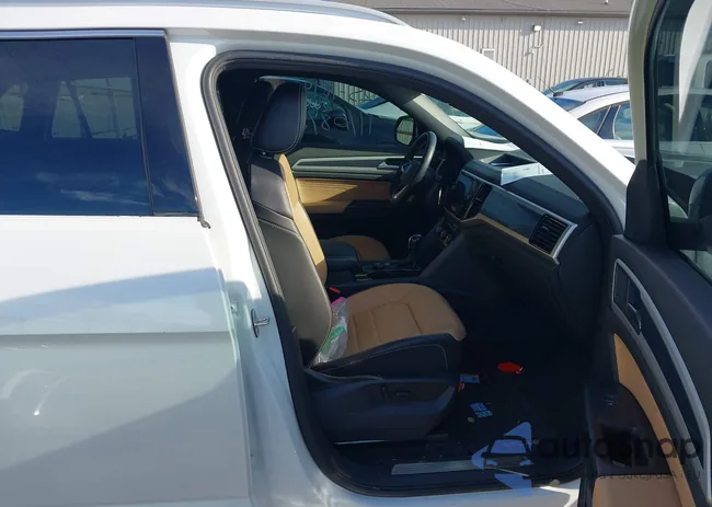 1V2FE2CA3NC205960: 44120661