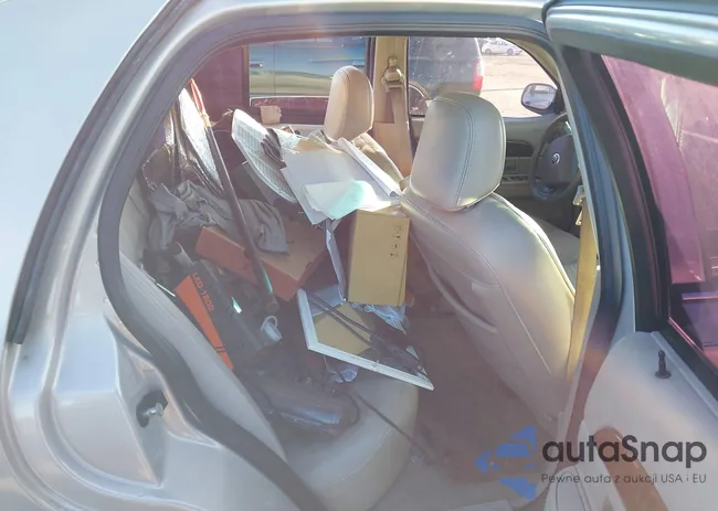 2MEFM75V08X648154: 44120711