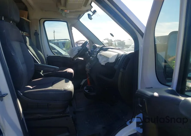 3C6TRVDG1EE128809: 44120728