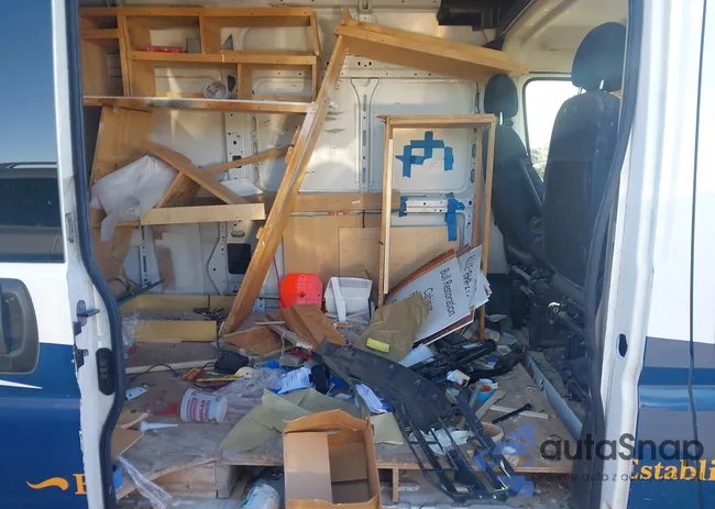 3C6TRVDG1EE128809: 44120728