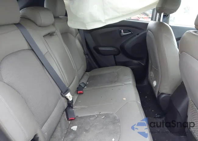 KM8JTCAF0FU063905: 44120777