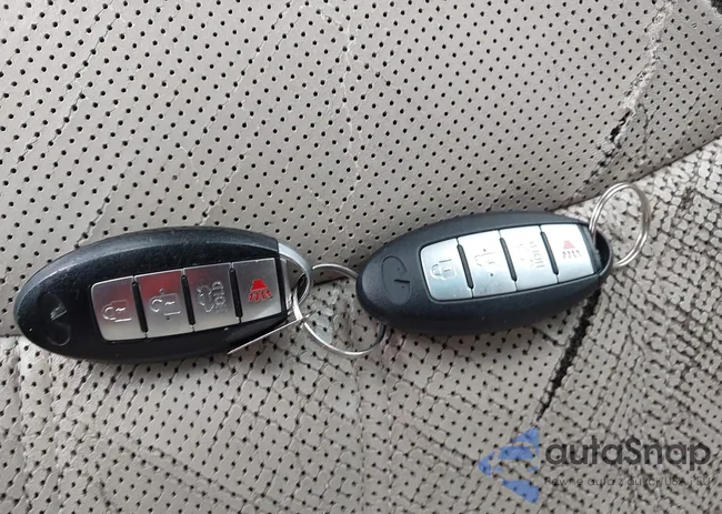 JN1BY1AP5BM326068: 44120820