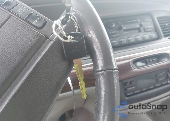 2MELM75W2SX681966: 44120822