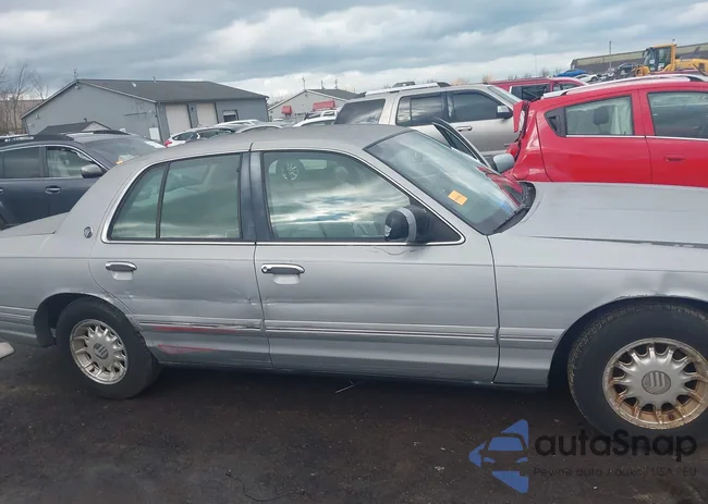 2MELM75W2SX681966: 44120822