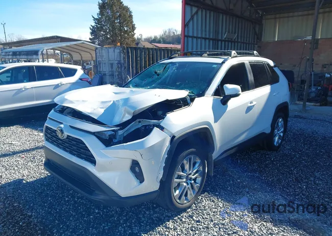 2T3A1RFV8RW492715: 44120862