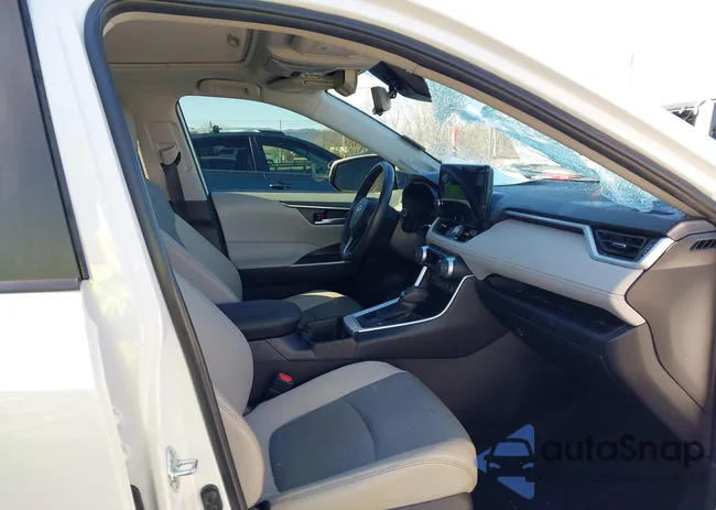 2T3A1RFV8RW492715: 44120862