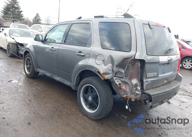 1FMCU9EG6CKB29585: 44120904