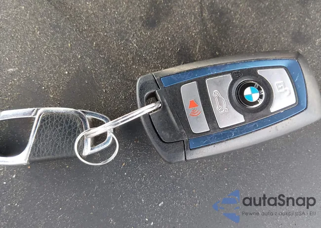 WBA4J3C53JBL03266: 44120909