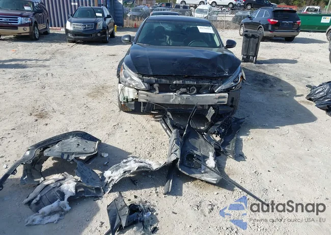 1N4BL4CV0LC239927: 44120912