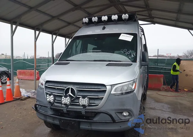 W1Y4EBVY5NT094911: 44120929