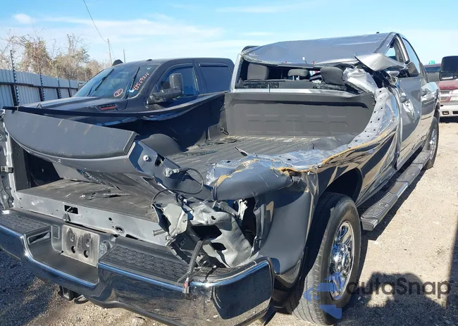 3C6UR5HL6RG190096: 44120958