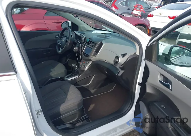 1G1JC6SH9G4133756: 44120991