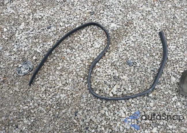 1FADP3F25FL253772: 44121031