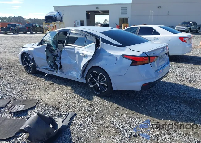 1N4BL4CV7PN318733: 44121033