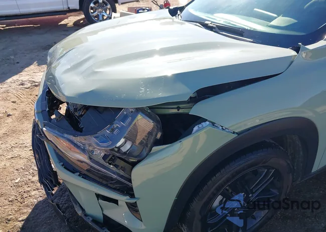 KL77LKEP9SC057979: 44121060