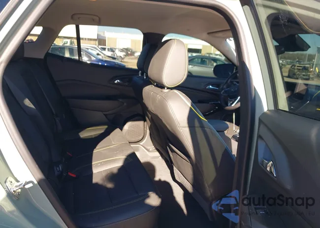 KL77LKEP9SC057979: 44121060