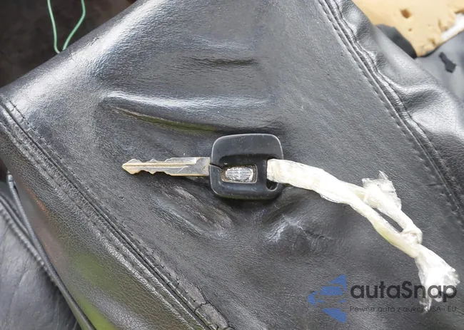 1LNHM82W8XY619055: 44120134