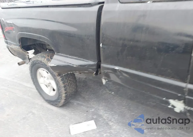 3B7HF13Z7VG810522: 44120222