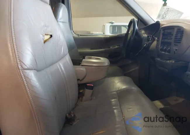 1FTDX08W9VKD28941: 44120288