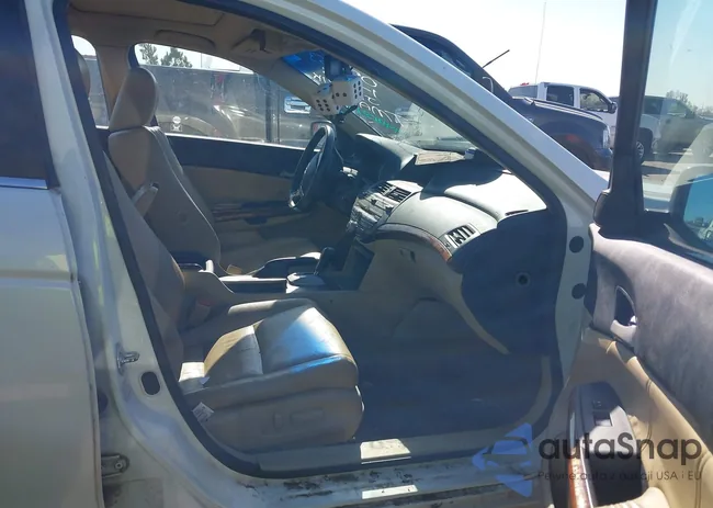 1HGCP3F80BA004863: 44120319