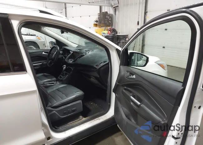 1FMCU9J94FUA83108: 44120347