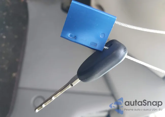 1G1ZS58FX7F200777: 44120356