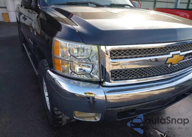 1GCPKSE79CF134808: 44120416