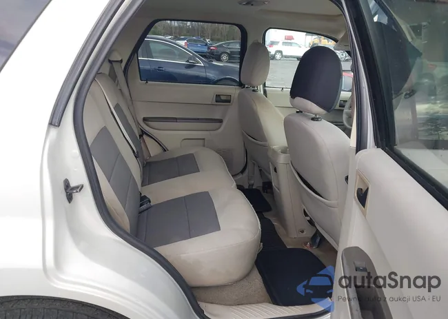 1FMCU03188KD67634: 44120480