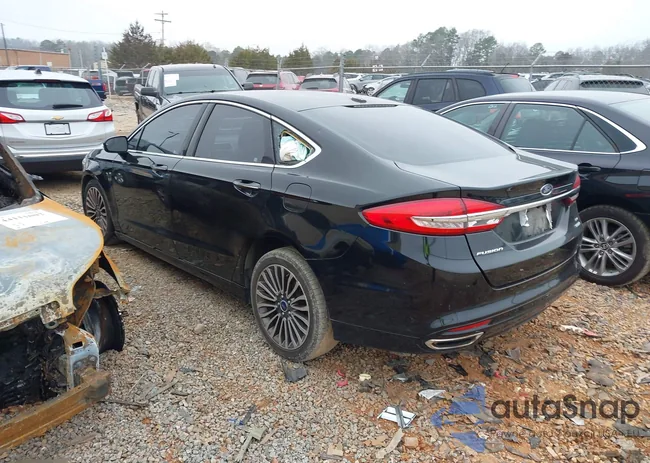 3FA6P0H98HR111678: 44121505