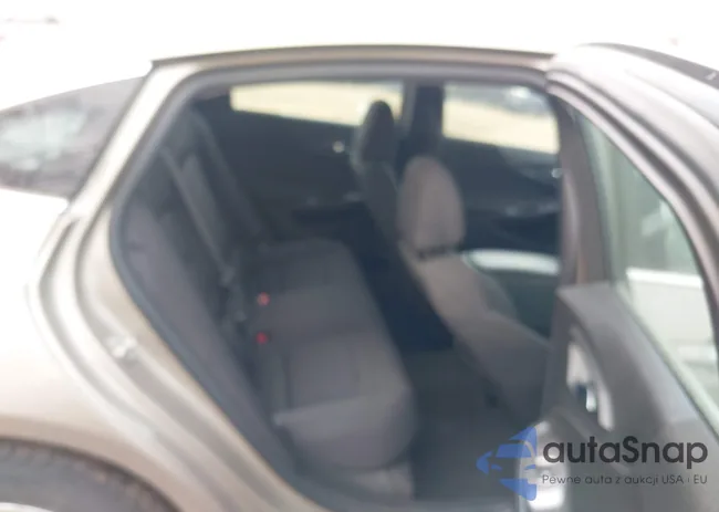 1G1ZD5STXNF165860: 44121520