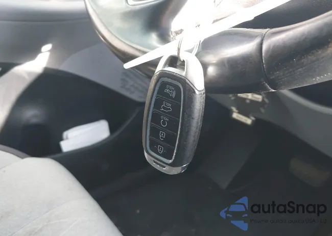 KM8R3DHEXLU060124: 44121527