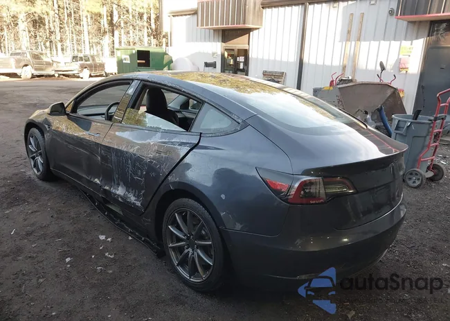 5YJ3E1EB0NF145739: 44121587