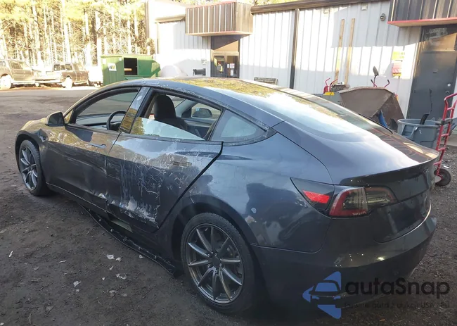 5YJ3E1EB0NF145739: 44121587