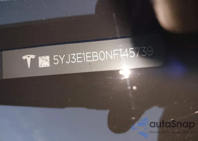 5YJ3E1EB0NF145739: 44121587