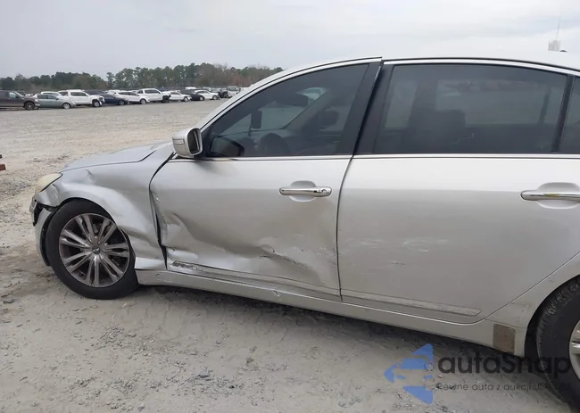 KMHGC4DF2BU113838: 44121649