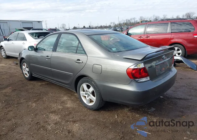 4T1BE32K45U943689: 44121663