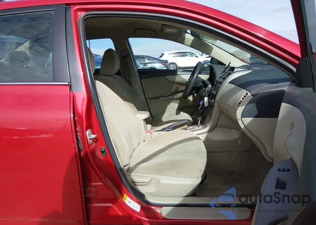 2T1BU4EE3DC031201: 44121783