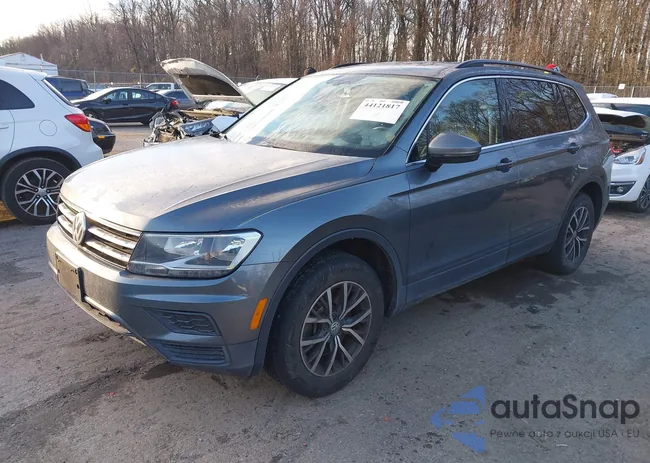 3VV2B7AX0KM098875: 44121817