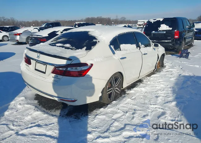 1HGCR3F81HA035915: 44121838