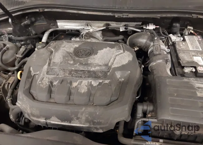 3VV2B7AX4KM068150: 44121857