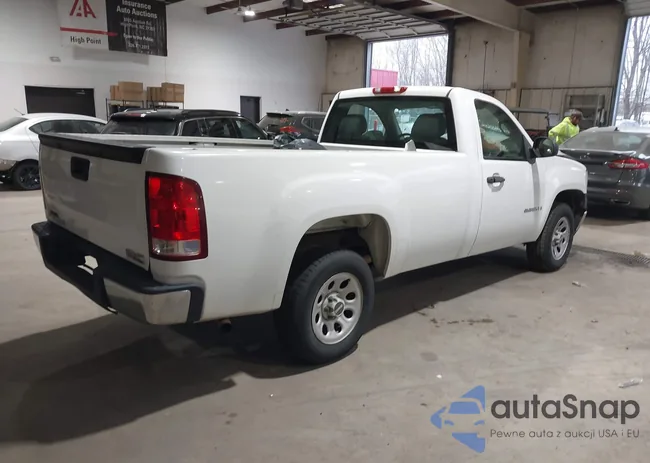 1GTEC14X38Z142621: 44121868