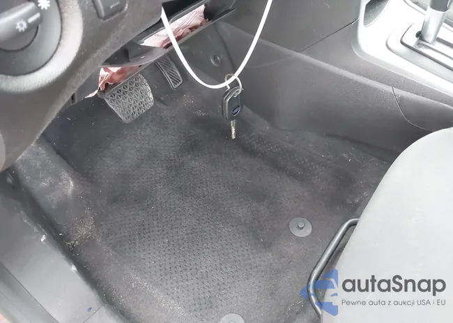 3FADP4BJ5JM129947: 44121881