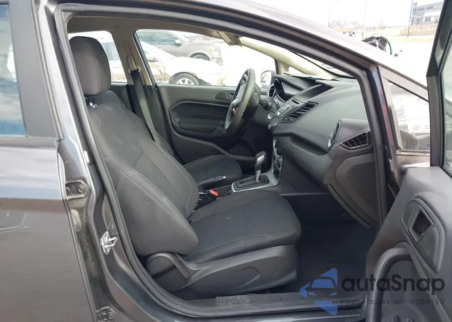 3FADP4BJ5JM129947: 44121881