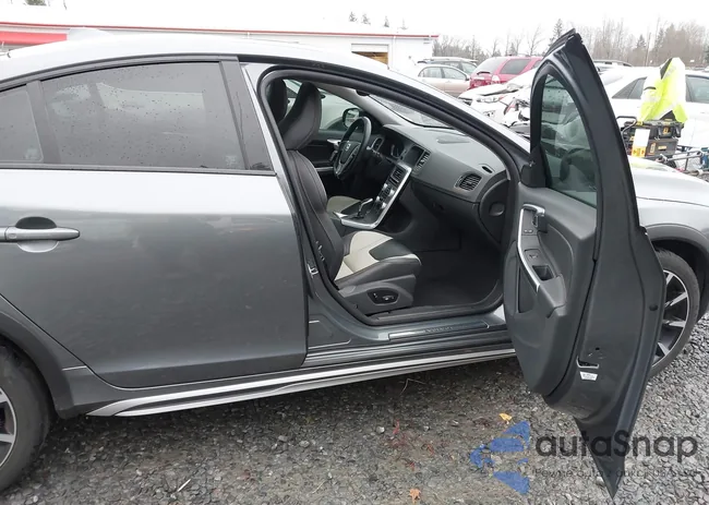 YV440MUM5H2004290: 44121893