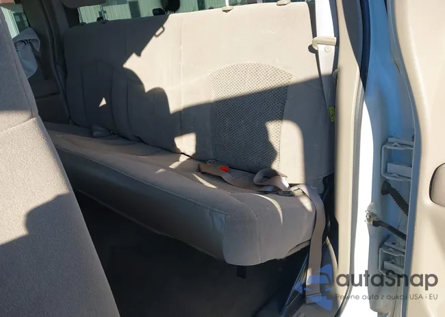 2GCEK19T421303082: 44121914