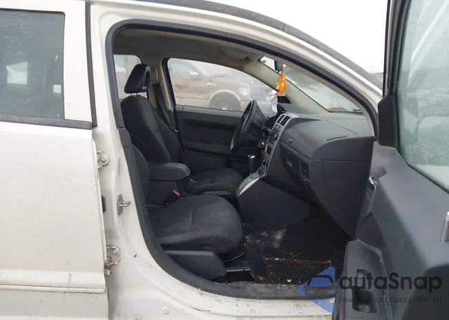 1B3HB28B98D774574: 44121939